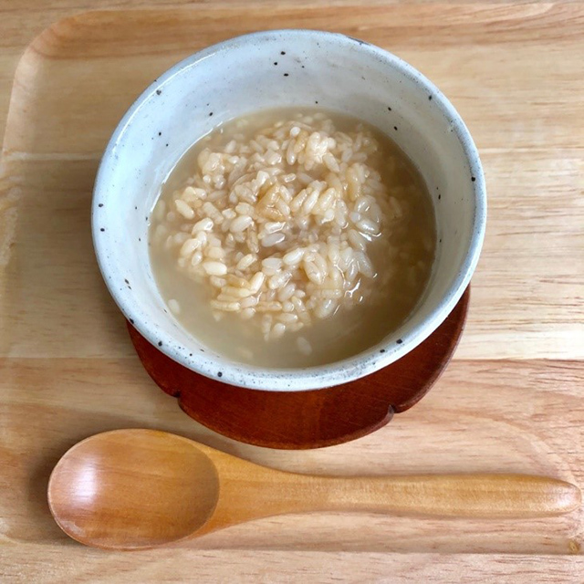 暑すぎる夏に！癒しの「ほうじ茶甘酒」レシピ