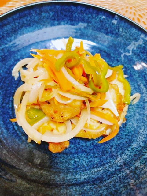 ピクルスの漬け汁（ピクルス液）の再利用レシピ「揚げない！簡単！チキン南蛮」