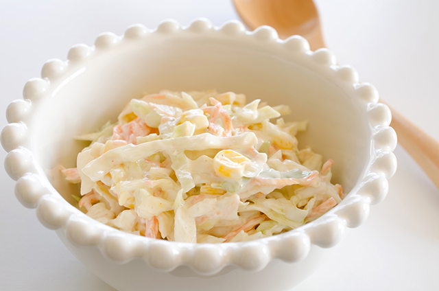コレステロールやアレルギーを気にされる方でも安心のコールスローサラダ