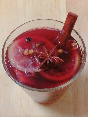 発酵薬膳ホワイトコーラシロップのホットワイン