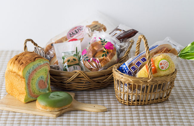 昨年好評だった 「ご当地パン」コーナーも登場。