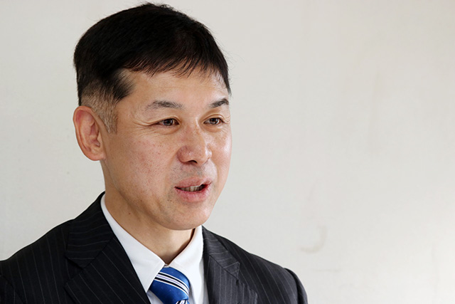 株式会社伊勢惣専務取締役の足立昇司さん