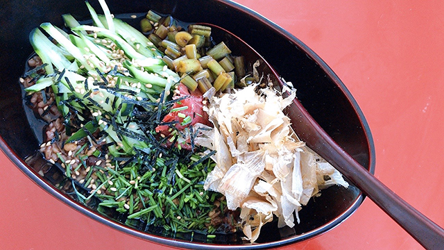 発酵玄米とかつおぶし、醤油麹を使った「薬味たっぷり発酵冷汁」の作り方・レシピ