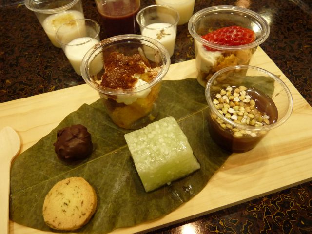 甘味にもすんきや、豆乳グルト、どぶろく、酒粕など発酵食品が使われている徹底ぶりです。