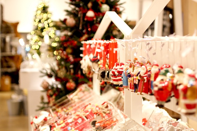 My favorite kitchen & interior Shop in N.Y. “Creat & Barrel”