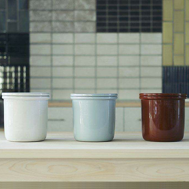 山源陶苑『TOKONAME』の甕