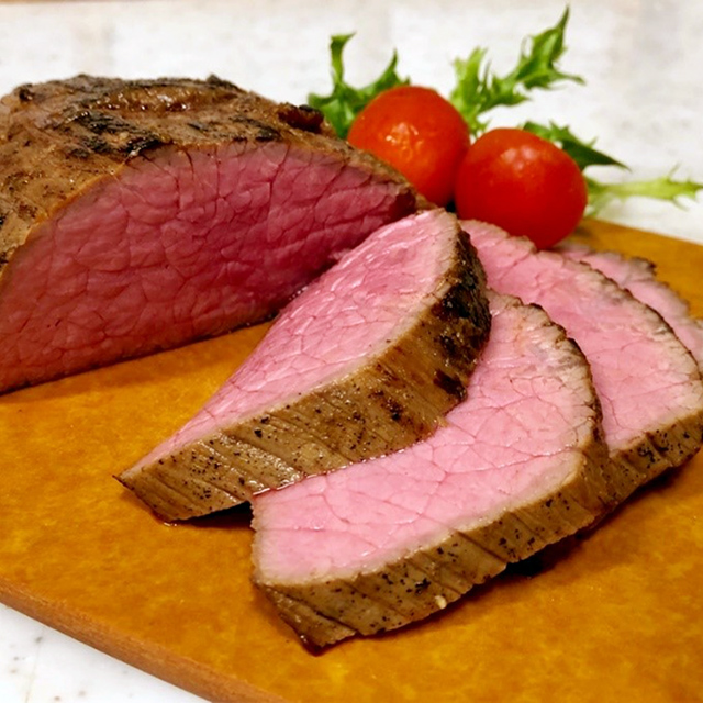 炊飯器でできる醤油麹ローストビーフ│クリスマス発酵レシピ