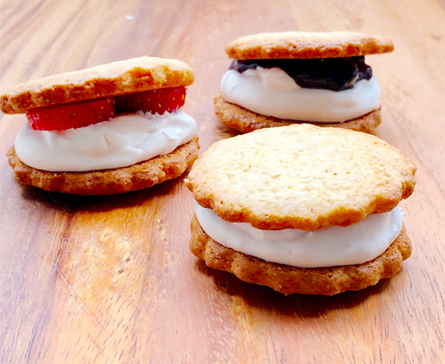 ホワイトデーに♡『酒粕クリームサンド』レシピ│酒粕とホワイトソースの白い発酵レシピ