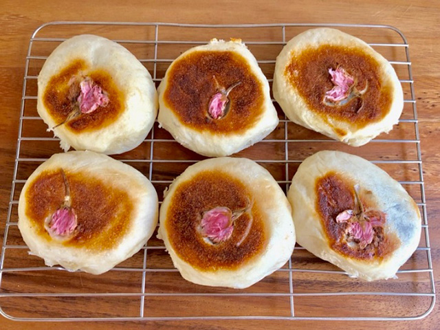 簡単焼き立て！フライパンで作るあんぱん