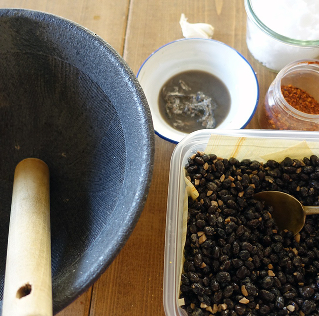 トナオ包み焼、またはトナオ蒸しの材料