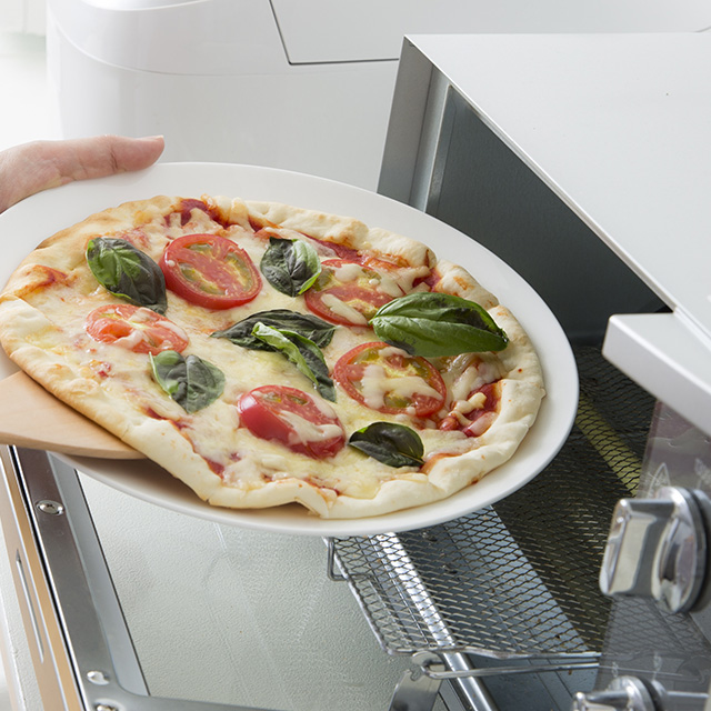 ポルトガルの万能発酵調味料「マッサ」のアレンジレシピ│簡単マッサピザ、冷ややっこ、豚肉の炒め物の作り方