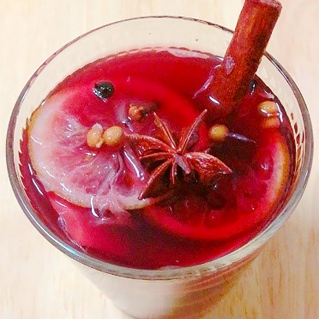 【発酵クラフトコーラ】八角、生姜、山椒…和漢素材で仕込む薬膳コーラシロップの作り方・アレンジレシピ