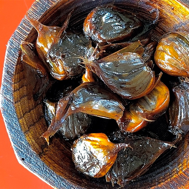 発酵熟成2週間！「自家製黒にんにく」の作り方│穀雨（こくう）の二十四節気発酵レシピ